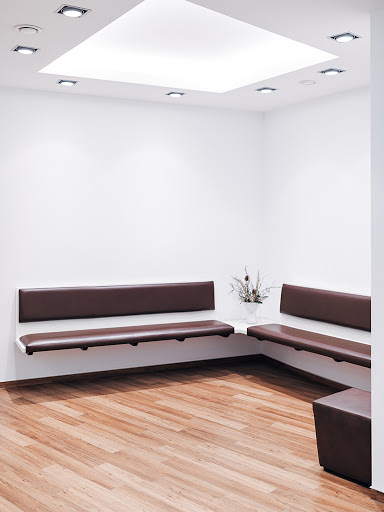 Dr. Moritz Rothaug - dentaMEDIC - Visual
