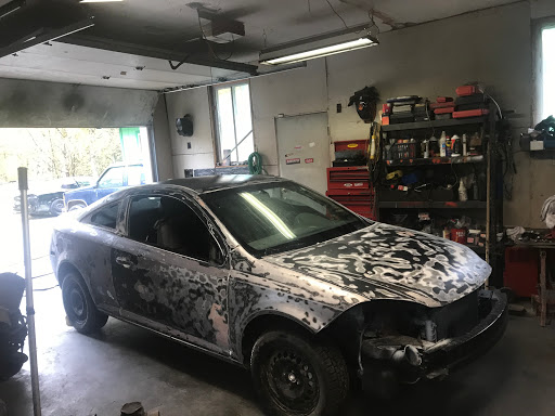 vic's auto - Thumbnail