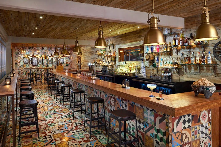 The Fives Beach Hotel & Residences by null