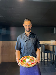 Photo n°7 de Via Notte à Villette-d'Anthon (Restaurant dansant)