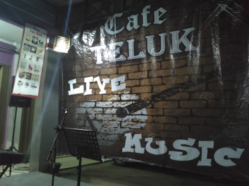 Cafe Gulf Studio Rental Music Band, Author: Qosim Nurseha