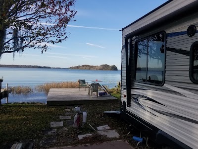 Lake Harris Lodge