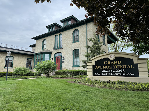 Grand Avenue Dental
