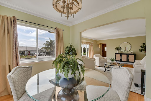 Mr. & Mrs. Glendora Real Estate