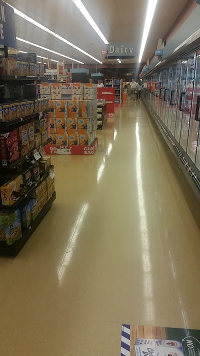 Giant Eagle Supermarket