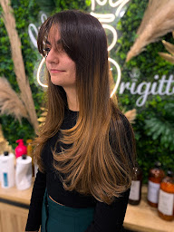 Photo n°19 de Chez Brigitte à Pontoise (Salon de coiffure)