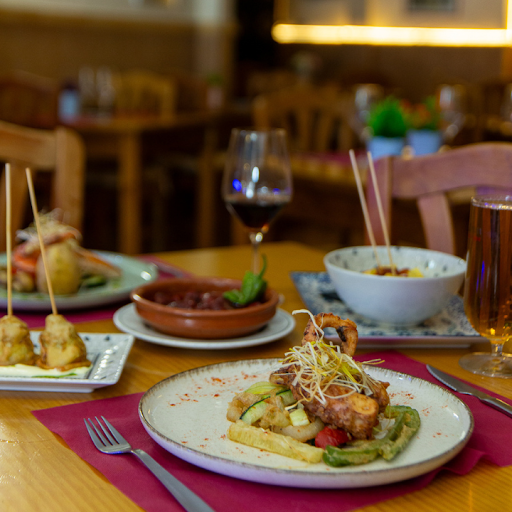 Faustina Café Resto Bar