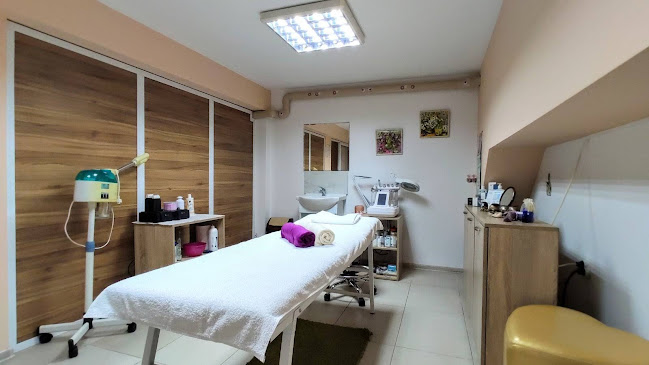 Opinii despre Салон за красота и масажно студио "Нарцис" în Варна - Салон за красота