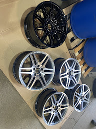 Photo n°9 de DOURDAN CARS à Dourdan (Garage automobile)