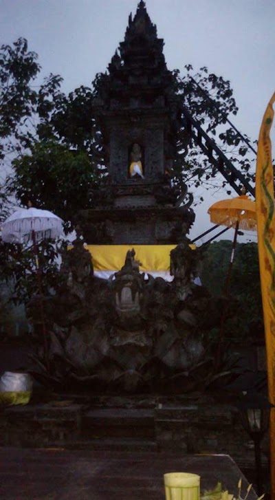 Photos of Pura Widya Karana Kayukebek