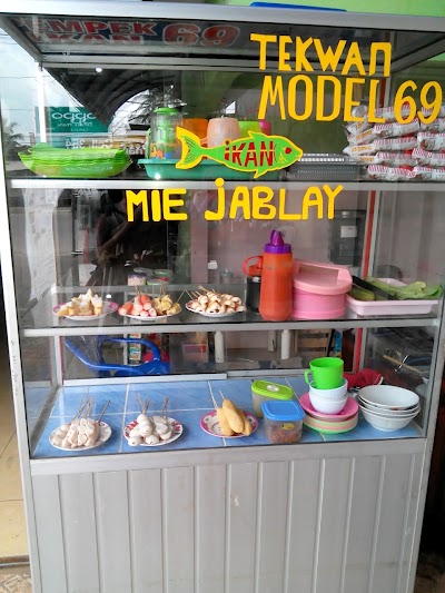 Photos of warung MD(MIKI DESI)