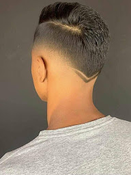 Photo n°8 de L’élégance à Saint-Égrève (Salon de coiffure)