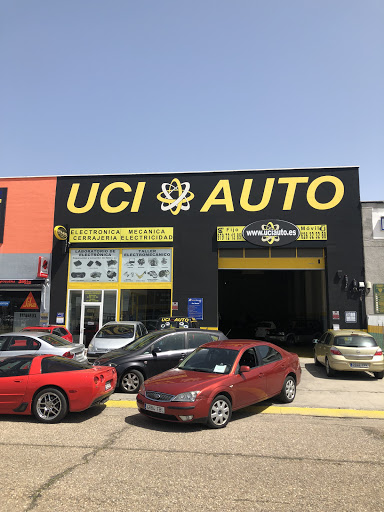 UCI-Auto - Visual