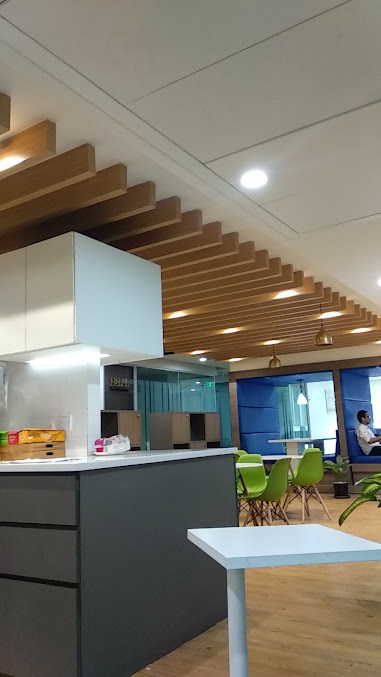 Af1qipnndmkfgy0bchffydyrbomf0kei5wawst37oxuw=s677 K No