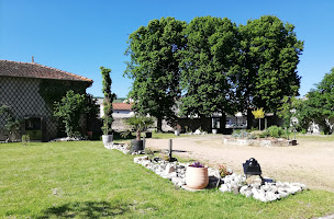 Photo n°23 de Château Les 4 Saisons à Saint-Cirgues-sur-Couze (Espace événementiel)