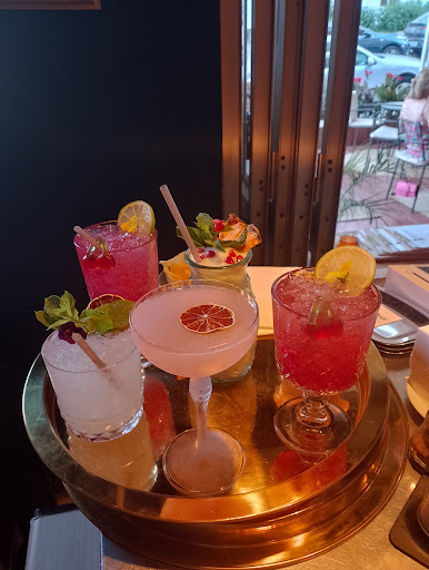 Ben's Bar - Cocktail Bars