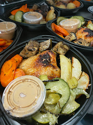 Photo n°2 de Distributeur plat cuisiné à Istres (Snack)