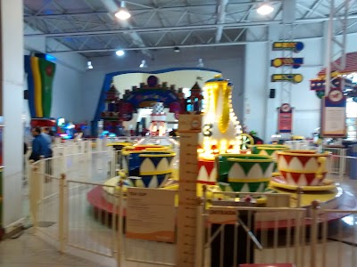 Photos of Neverland Mendoza