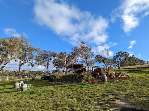 Megalong Creek Estate - Blue Mountains Winery - Megalong Valley. - Thumbnail
