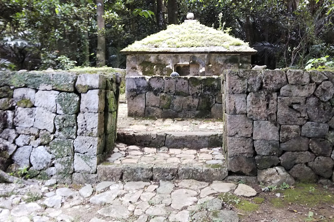 King Gihon's Grave, Kunigami-son, Japan