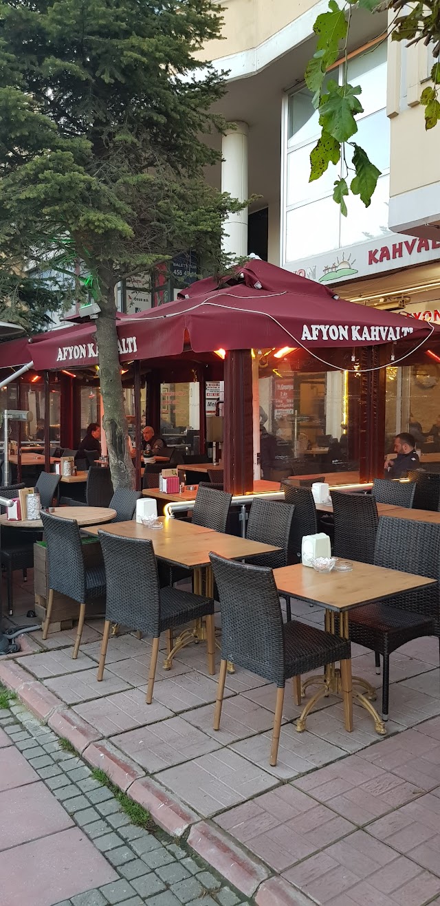 Afyon Cumhuriyet Sucukları Kahvaltı Salonu