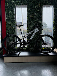 Photo n°17 de MDN PERFORMANCE à Saint-Jeoire-Prieuré (Magasin de vélos d'occasion)