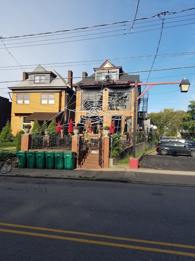 Harris Grill