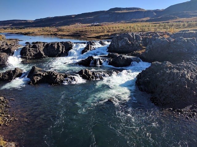 Glanni Waterfall