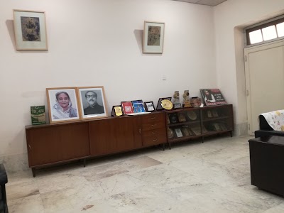 Photos of Rajshahi University Admin Building-1