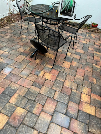 Pressure Washing Man - Thumbnail