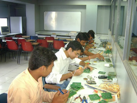 Af1qipnnr3i Qczkmofjbmo4wklf 4kltbgfxnovvylw=s451 K No