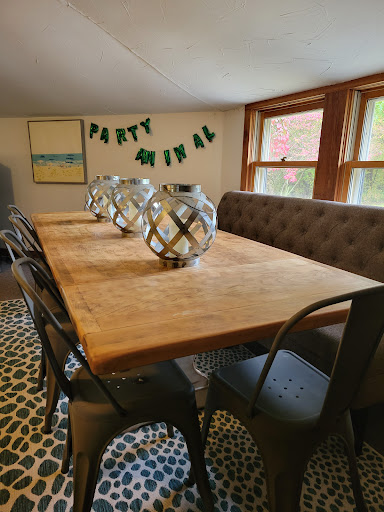 Emerald Barn - Thumbnail