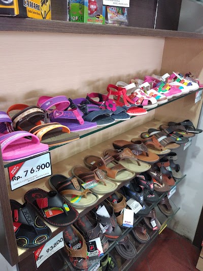Photos of TOKO Sepatu Stars