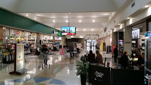 Woolworths Keperra Gallery - Australia