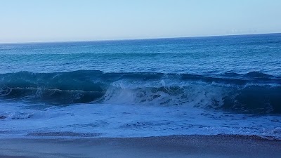 Kalanianaʻole Beach Park