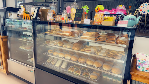 Raine's Cafe - Visual