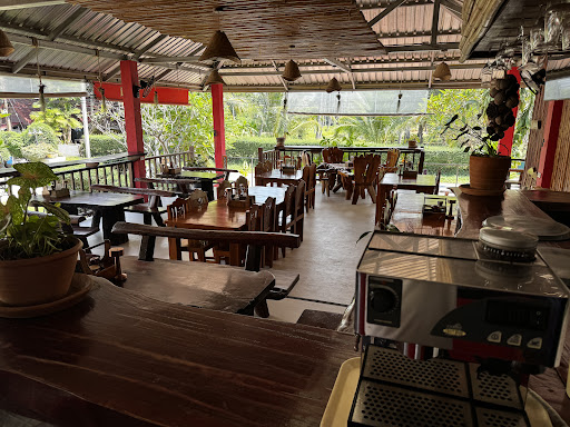 Pole Pole Restaurant