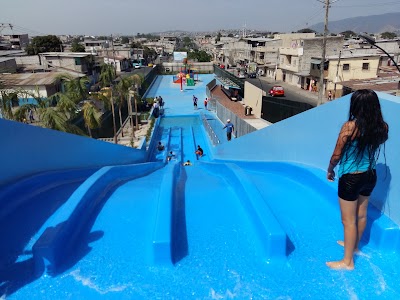 Photos of Parque Acuatico "Juan Montalvo"