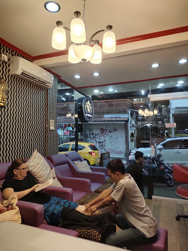 Sri Lotus Salon and Spa