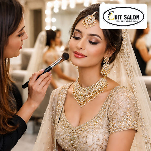 Every bride deserves a graceful, camera-ready glow that lasts from pheras to reception. At Editsa…