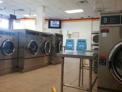 24/7 Coin Laundry