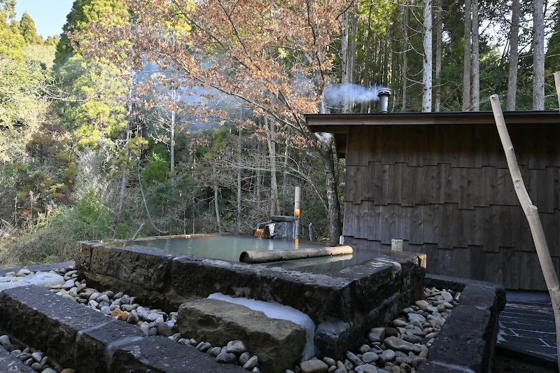 平山温泉やまと
