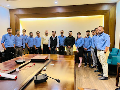 Af1qipnnzekwjbuewimzt8l2ghvztjtcd7yavjfgyrtl=s387 K No