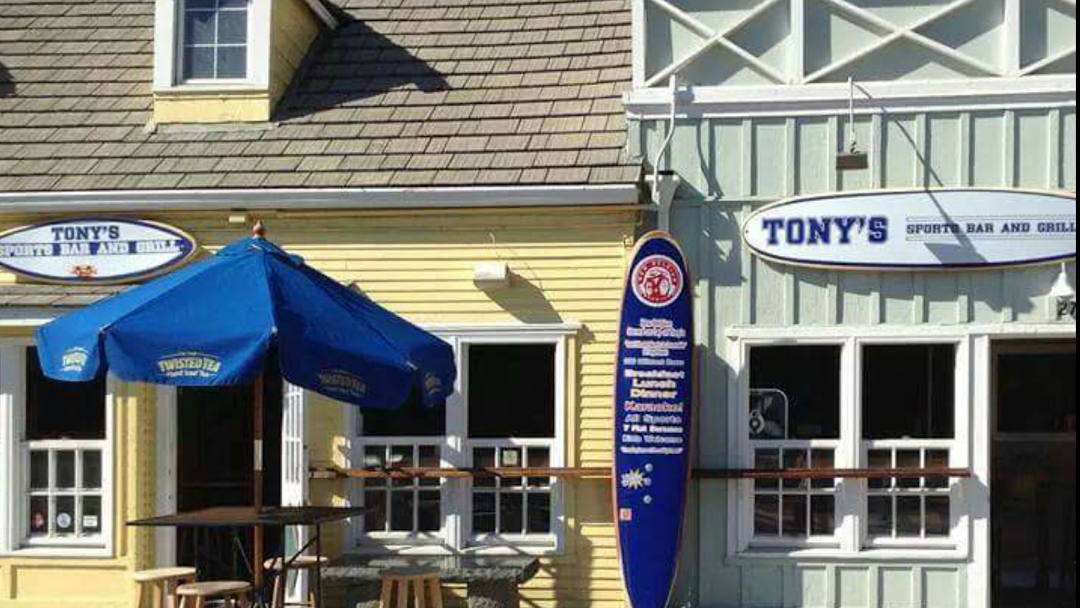 fangst igennem vant Tony's Sports Bar and Grill - Bar & Grill in Oceanside