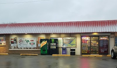 MAD Ave Quik Shop