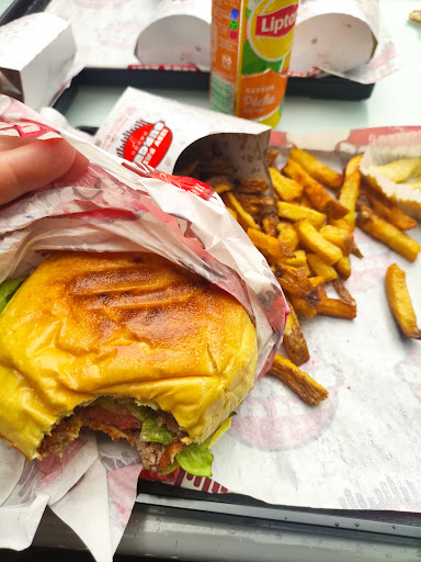 Photo 13 - La Factory Burger