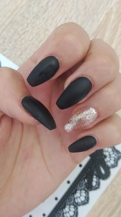 Sissi Nails