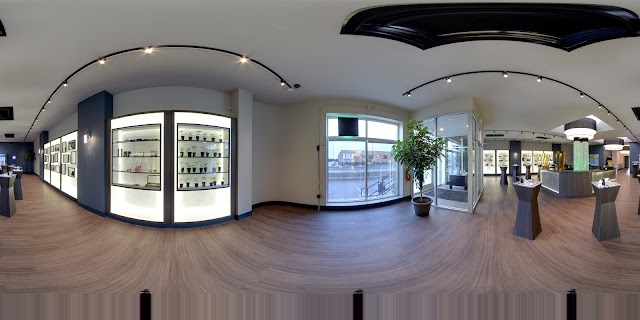 Euflora 3D Cannabis Center Dispensary & Cultivation Viewing Experience - Denver | Rino Art District