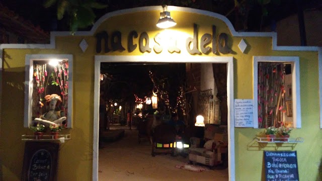 Na Casa Dela