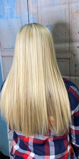 Bombshell Hair Nails Waxing - Thumbnail